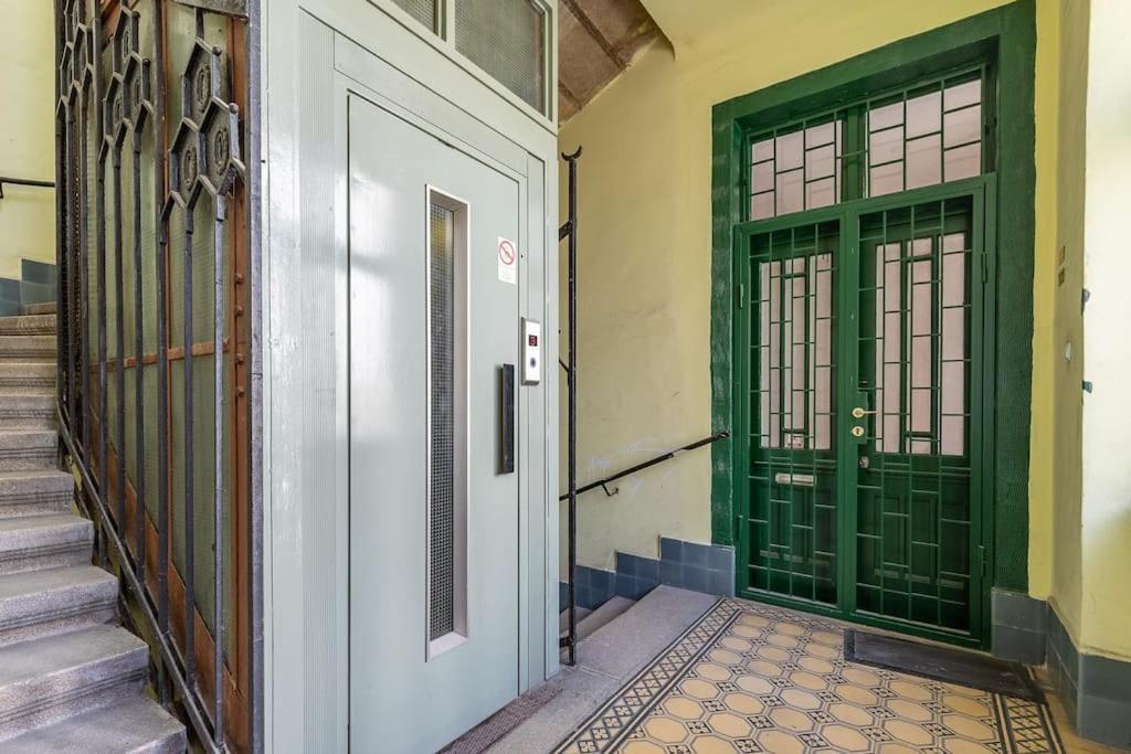 Peace Oasis In The Pulsing Apartment Budapest