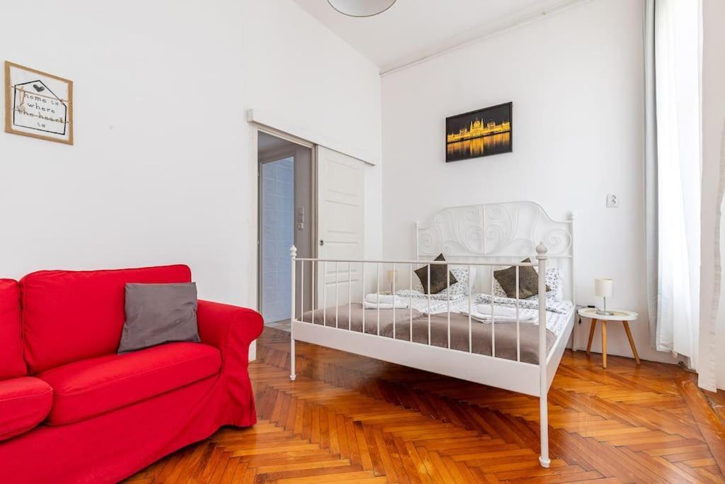 Apartment Peace Oasis In The Pulsing
