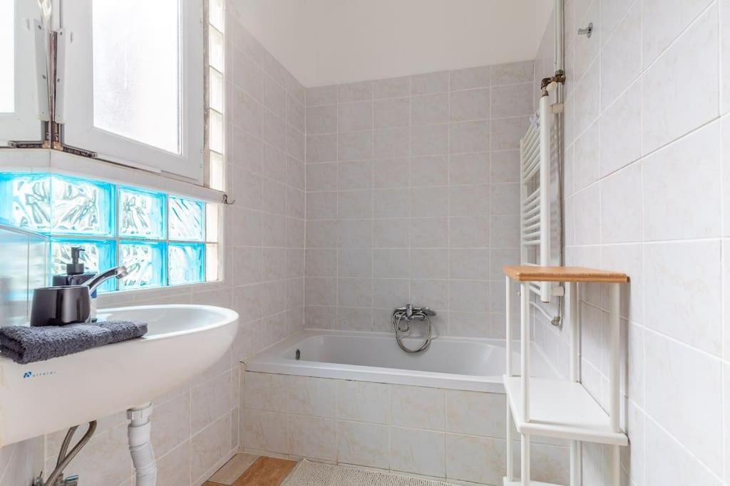 Peace Oasis In The Pulsing Apartment Budapest